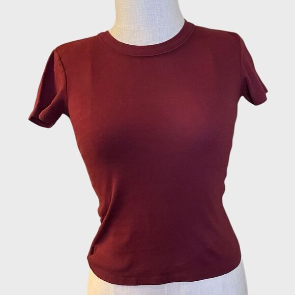 Brandy Melville Chloe Cropped Tee Cotton T-Shirt - Picture 10 of 12